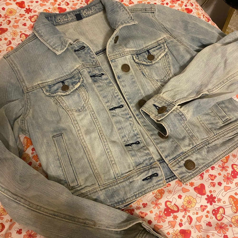american eagle cropped jean jacket